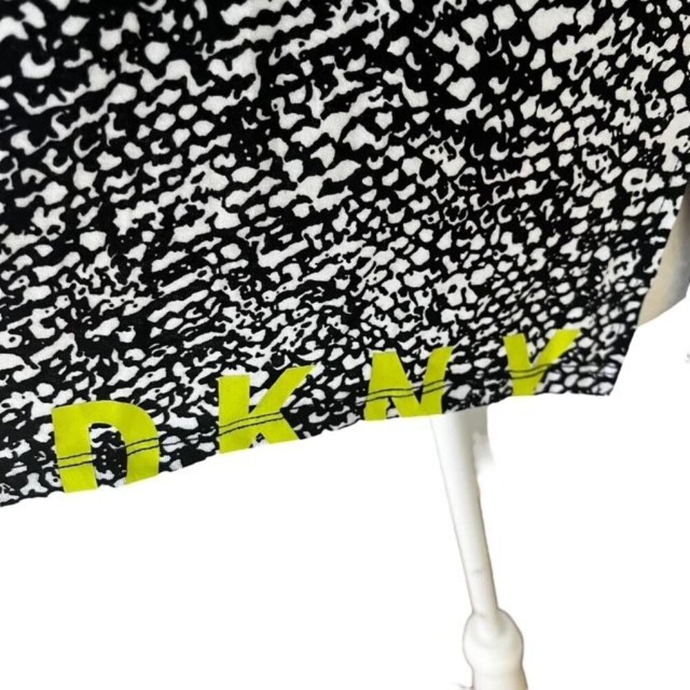 DKNY Women's Shadow Play Logo Pajama Top Black and White Neon Size Medium New - Picture 2 of 6